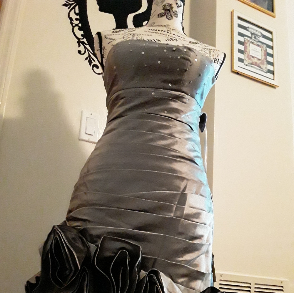 Grey semi formal dress brand new